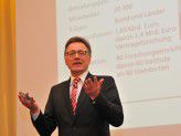 Wilhelm Bauer, Fraunhofer IAO: Arbeitsplätze müssen dem Individuum angepasst werden und nicht umgekehrt.
