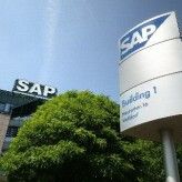 Welche Vorteile Komplettlösungen mit Komponenten von Server bis Software bringen, erörtern die Experten im Webcast.