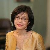 EU-Kommissarin Meglena Kuneva: Über die Hälfte der europäischen Online-Shops für Elektronik verletzen Verbraucherrechte.
