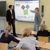 Häufig wird noch in Präsenzkursen gelernt. 