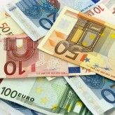 Deutsche Kreditinstitute investieren in den Vertrieb und die IT-Sicherheit.