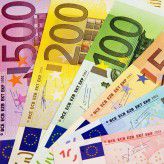 Ein IT-Leiter mit 14 Jahren Berufserfahrung verdient 94.000 Euro inklusive Boni. 