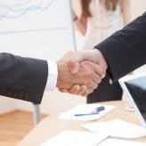 Die KfW trifft ein Abkommen mit Adesso, die VP Bank nun doch keins mit Inventx.