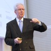 Dr. Sebastian Saxe von der Hamburg Port Authority ist Vorsitzender von Fujitsu NEXT e.V. "Wir sind das Sprachrohr der Anwender von Fujitsu-Produkten, -Lösungen und -Dienstleistungen.”