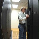 Nur ein Schritt liegt zwischen der physikalischen und der virtuellen Welt der Server: Auch KMUs sind auf diesem Weg, aber sie nutzen nur einen Teil der Vorteile.