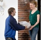 Schöne, heile Welt des Paketversendens und -empfangens: Die Realität sieht etwas anders aus.