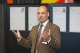 Edgar Aschenbrenner, CIO bei E.ON, wettete, dass es in zehn Jahren keinen Job mehr ohne IT gibt – 26 Gegenstimmen. 