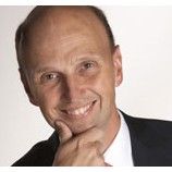 Vorstandschef Henning Koopmann von Neckermann: Alles andere als rosige Zeiten stehen dem ehemaligen Wirtschaftswunderkonzern bevor.