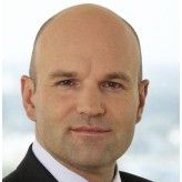 Krystian Pracz, Partner bei Ernst & Young, betont die Veränderung der Einkaufsgewohnheiten durch Social Media.