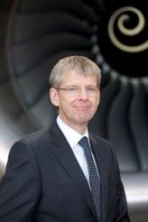 Nach 20 Jahren bei Lufthansa Technik, davon mehr als fünf im Vorstand, will Uwe Mukrasch sich "neu orientieren", teilte das Unternehmen mit.