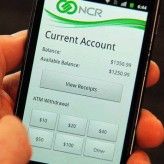 Bargeld aus dem Geldautomaten via Smartphone: Ein 2D-Barcode löst die Auszahlung aus - EC-Karte und PIN sind dafür dann nicht mehr nötig.