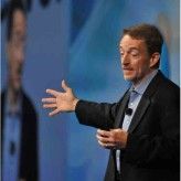 Die Ernennung von Pat Gelsinger zum neuen CEO markiert einen Wendepunkt: VMware will viel mehr als nur Server-Virtualisierung verkaufen. Zugleich muss es sich gegen die erstarkende Konkurrenz von Microsoft und Citrix wehren.