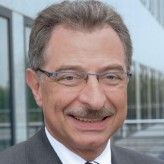 Bitkom-Präsident Dieter Kempf betont die praktischen ökonomischen Vorteile von Big Data.