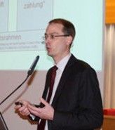 Ernst Stahl von Ibi Research mahnt Banken und Unternehmen, die SEPA-Umstellung nicht hinauszuzögern.