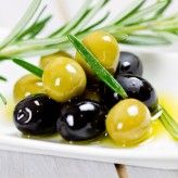 Auch wenn Führungskräfte oft in Restaurants speisen, können sie sich mit ein paar Tipps gesund ernähren.
