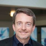 CEO Pat Gelsinger soll VMware wieder auf Vordermann bringen. Dazu dienen ihm auch 900 Entlassungen (etwa 8 Prozent der Belegschaft).