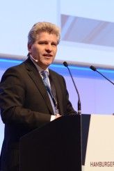 Klaus Neumann, Leiter des Bereichs Informationstechnologie bei der KfW Bankengruppe: "Digital Natives können mit den sperrigen Produkten, die Banken mitunter anbieten, nichts anfangen."