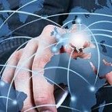 Für die Beratungsgesellschaft Booz & Company steht das Gesundheitswesen weltweit vor einer Transformation: Kostendruck und Verunsicherung würden zu einer "Consumerization" und zu mehr IT im Healthcare-Bereich führen.