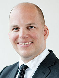 Marc Oliver Hoormann, LL.M., ist Anwalt und arbeitet für PwC Legal