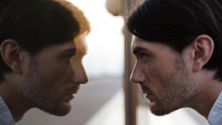 Burnout verhindern: Narzissten brennen schneller aus - Foto: Dean Drobot - shutterstock.com