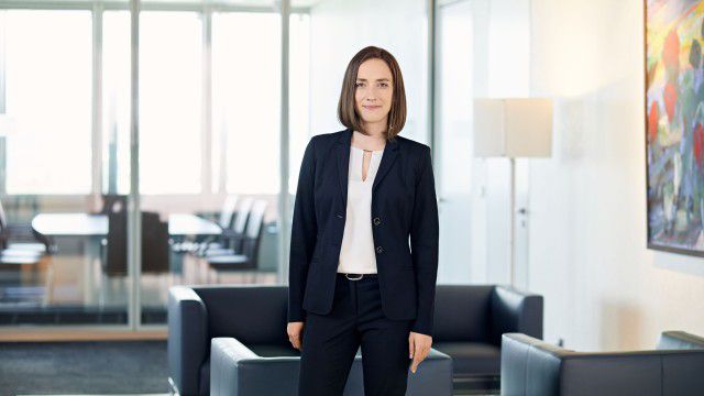 Roland Weber Geht Laura M ller Steigt Zur CIO Der Debeka Auf Cio de